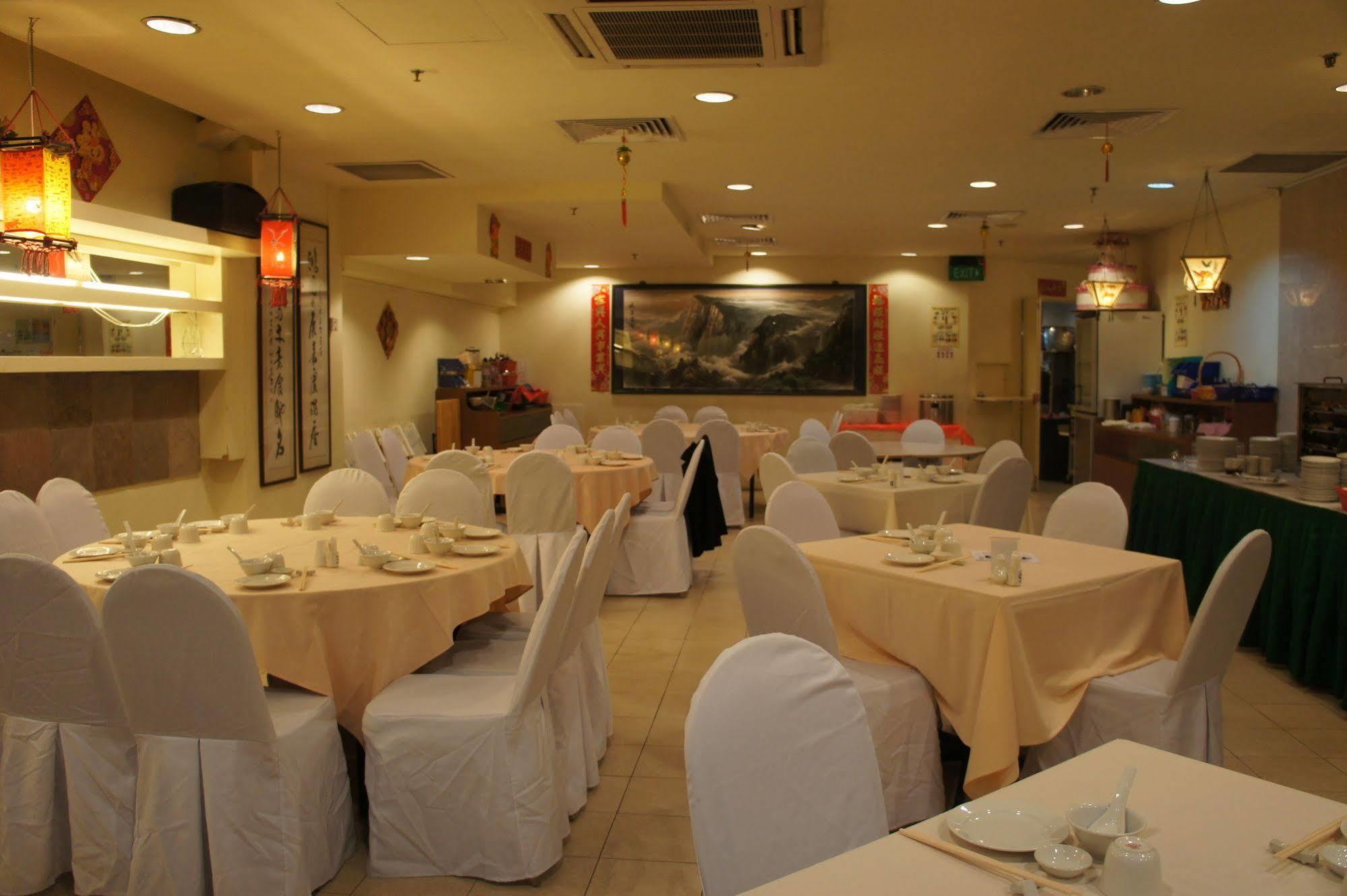 Hotel Royal Queens Singapore Exterior photo