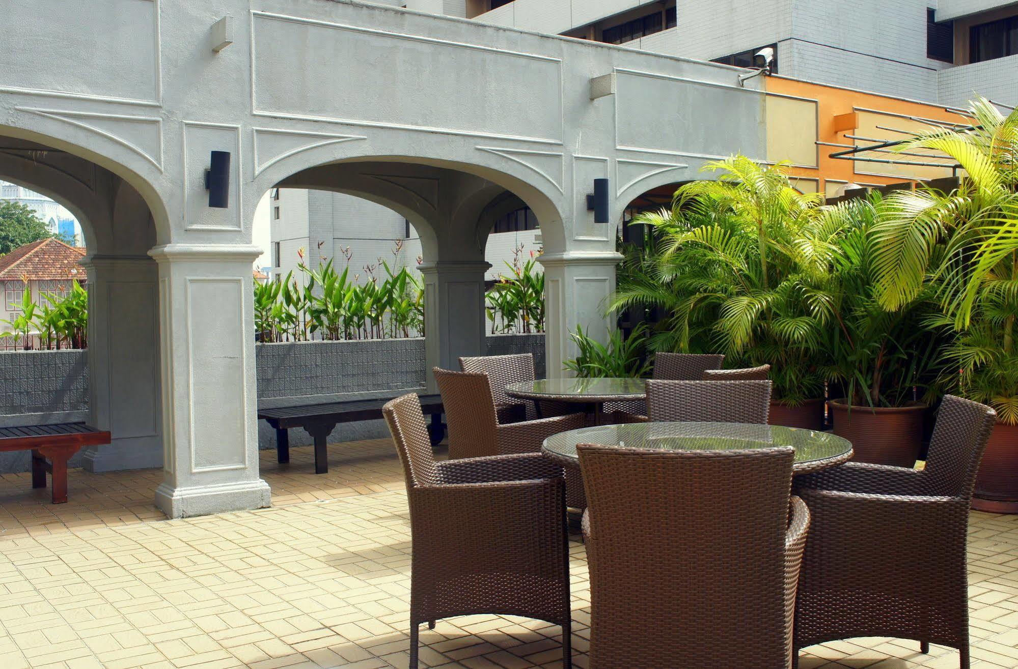 Hotel Royal Queens Singapore Exterior photo